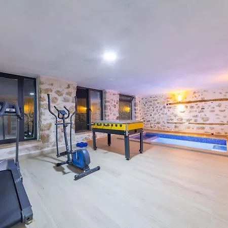 Nostalji Kalkan Bezirganda Havuzlu Villa Bezirgan