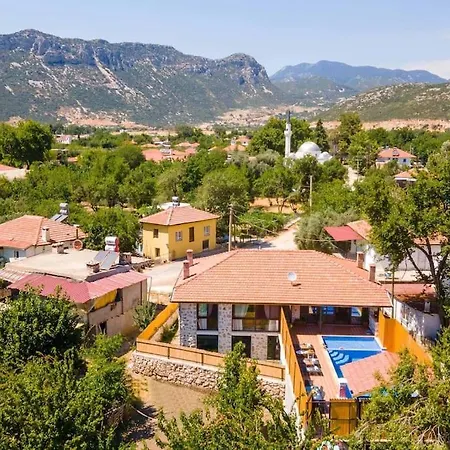 Villa Nostalji Kalkan Bezirganda Havuzlu